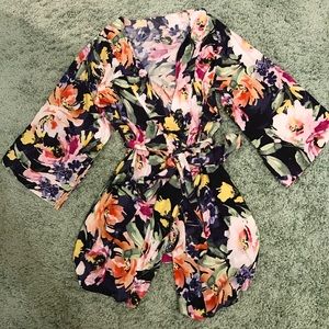 Floral Kimono Style Robe Size XS